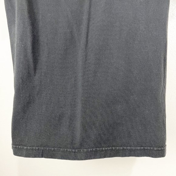 Famous Black Short Sleeve Graphic Tee Shirt Men's Large - Picture 5 of 9